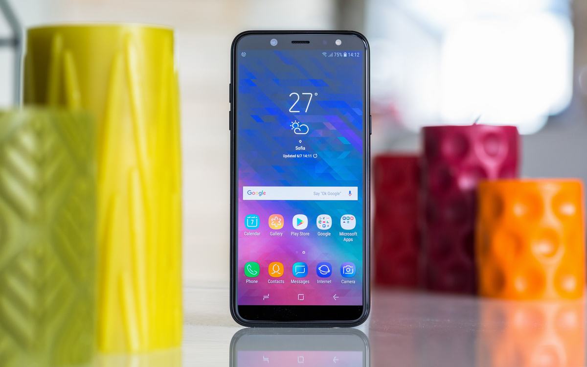 Đánh Giá Điện Thoại Samsung Galaxy A6 (2018) - Reviewed