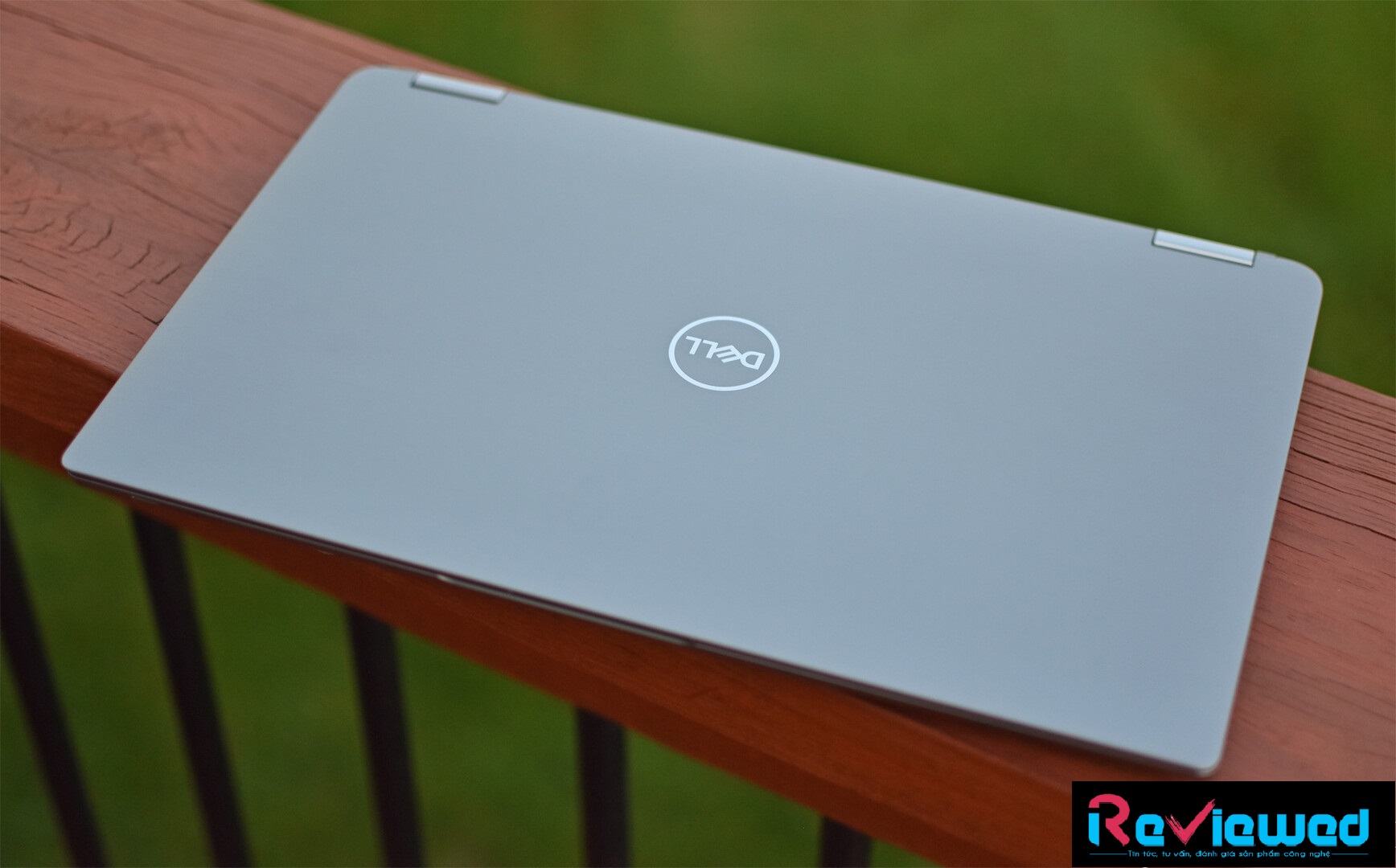 Đánh giá Dell Latitude 7400 2-in-1: Chiếc Laptop tiệm cận sự hoàn hảo
