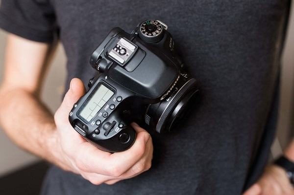 5 máy chụp hình Canon đáng mua nhất 2021