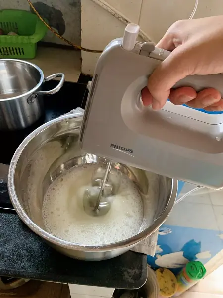 máy đánh trứng Philips HR370520