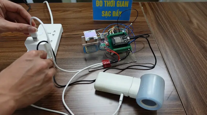 Quạt cầm tay mini Aecooly AirGimbal