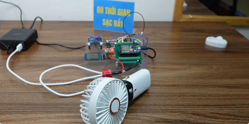 quạt cầm tay GIÁ CHỈ 45K