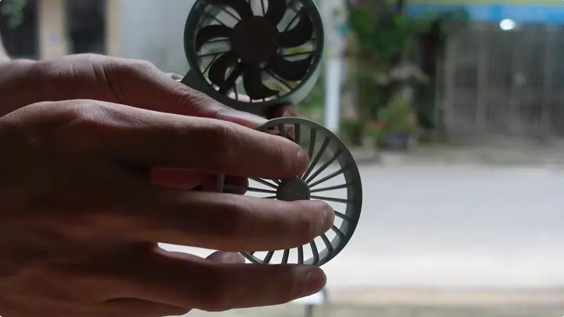 quạt cầm tay QCOOKER