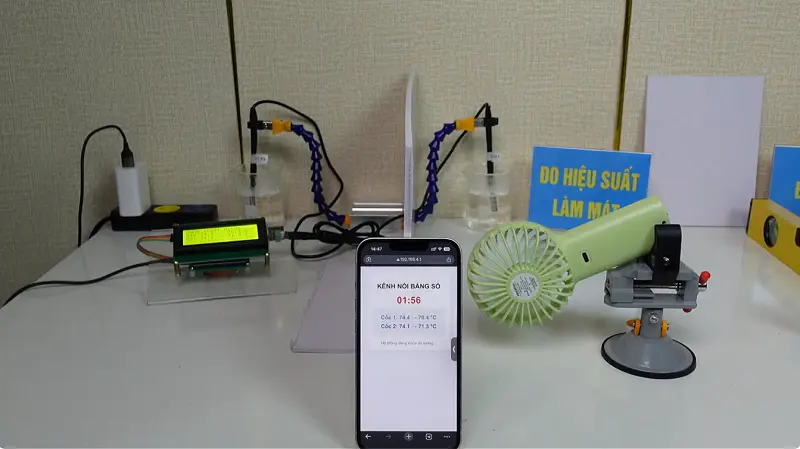 quạt cầm tay YOOBAO F3