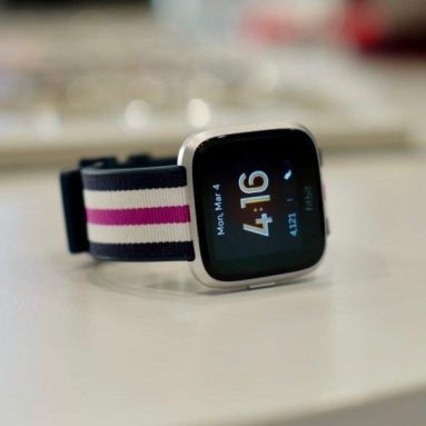 Đánh giá Fitbit Versa Lite: Smartwatch giá phải chăng rất đáng mua!