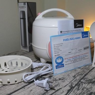 Đánh giá nồi cơm điện Midea CM06SA 0.6 lít: Ngộ nghĩnh, đáng mua