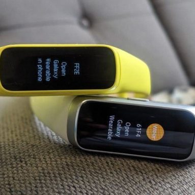 Đánh giá Samsung Galaxy Fit: Vòng đeo tay giá phải chăng đáng mua