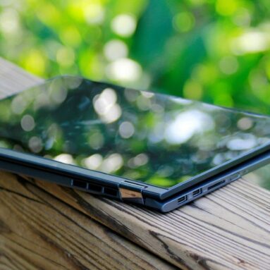 Đánh giá Lenovo Ideapad Flex 14: Laptop 2 in 1 trung bình, giá tốt