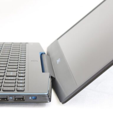 Đánh giá laptop Dell G3 3590: Không hề tốn kém, nâng cấp dễ dàng