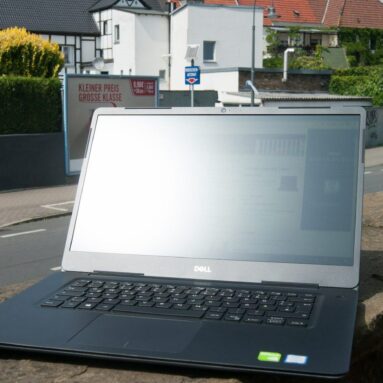 Đánh giá Dell Vostro 5581: Laptop giúp bạn hoàn thành công việc